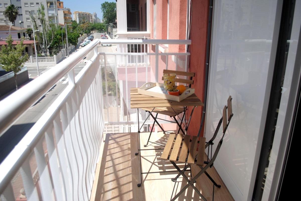Aparatamento Barraques Gandia Playa Para 3-4 Personas 150 Metros De La Playa ภายนอก รูปภาพ